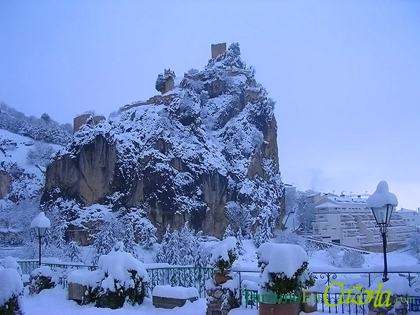iruela-castillo-nieve-enero.jpg